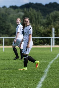 Bild 174 - Frauen SV Henstedt Ulzburg 3 - Bramfeld 3 : Ergebnis: 5:1
